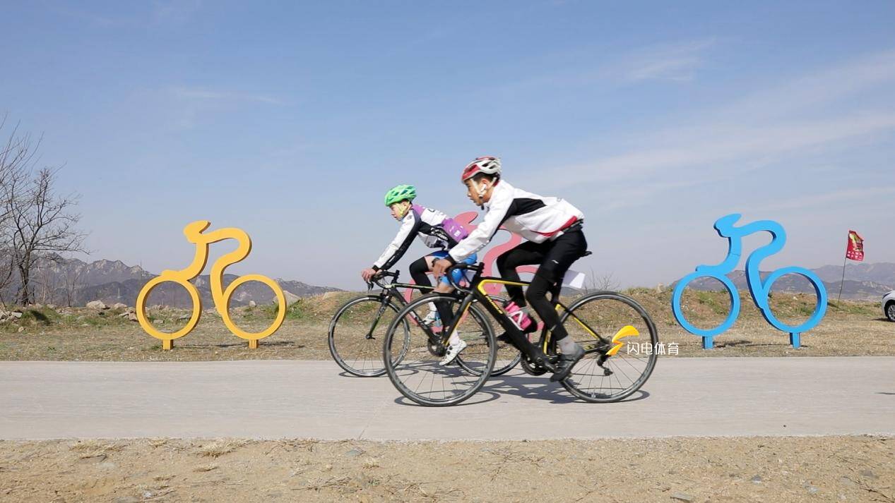 极大地激发 极大地激发