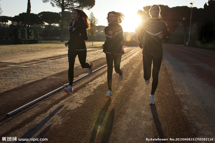 许多球员在 许多球员在